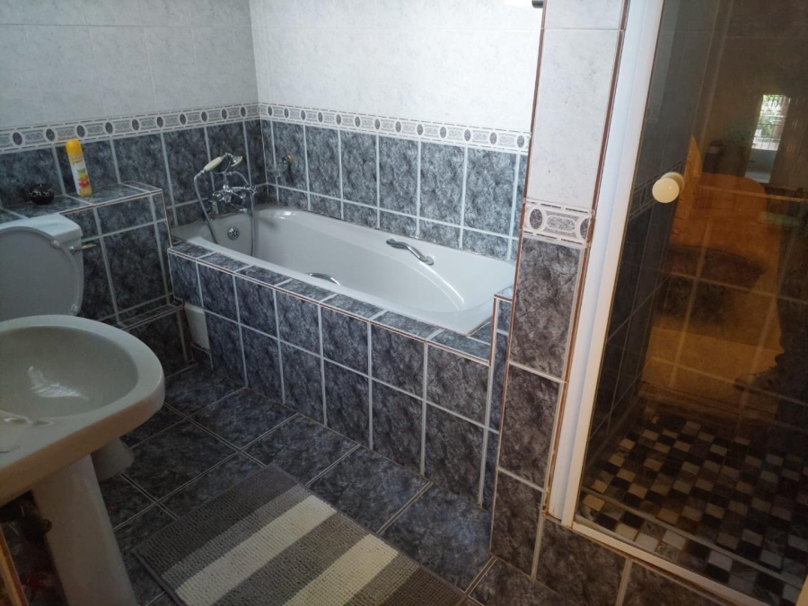 3 Bedroom Property for Sale in Silverglen KwaZulu-Natal