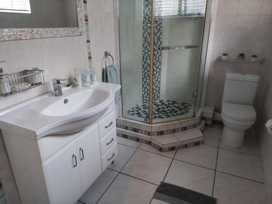 3 Bedroom Property for Sale in Silverglen KwaZulu-Natal