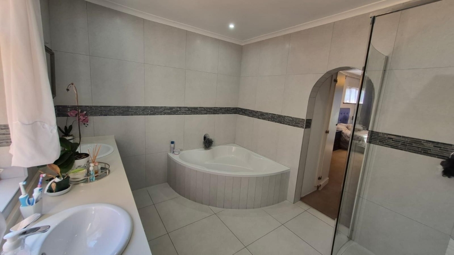 3 Bedroom Property for Sale in Bluff KwaZulu-Natal