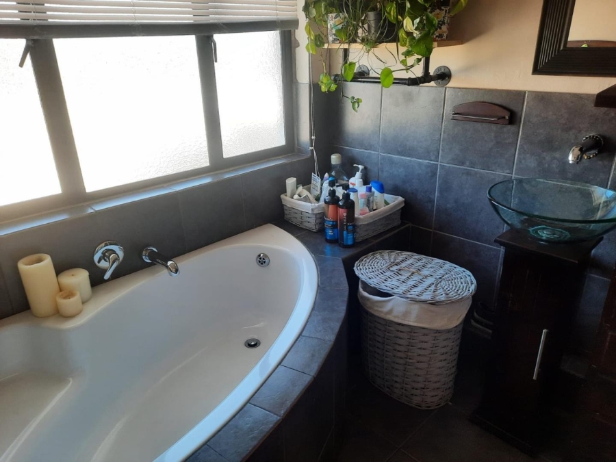 4 Bedroom Property for Sale in Bluff KwaZulu-Natal