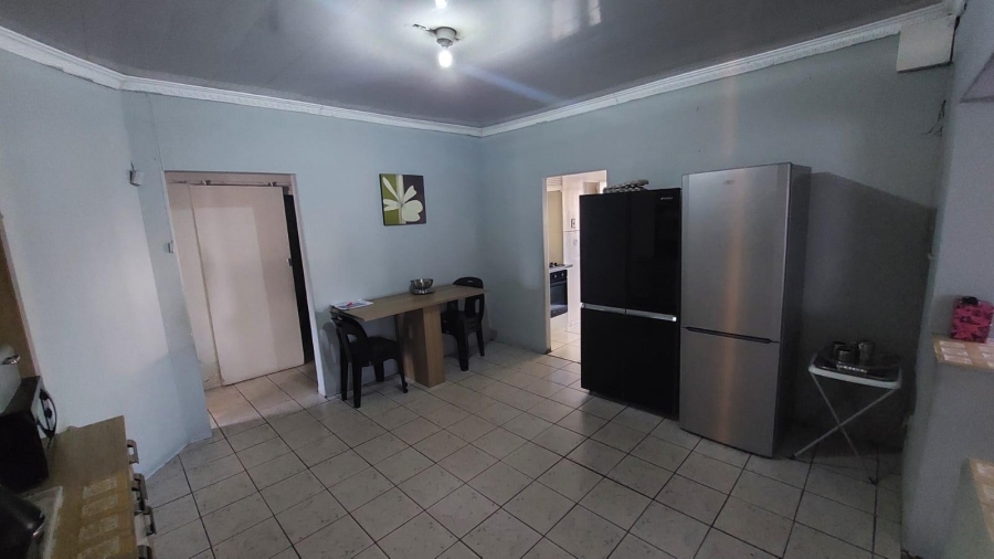 3 Bedroom Property for Sale in Montclair KwaZulu-Natal