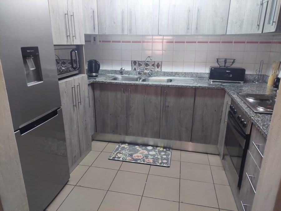 3 Bedroom Property for Sale in Montclair KwaZulu-Natal