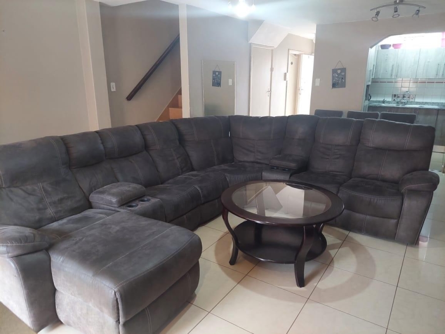 3 Bedroom Property for Sale in Montclair KwaZulu-Natal