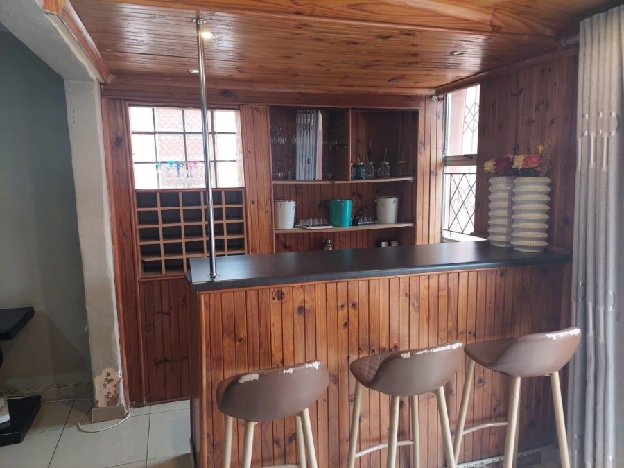 3 Bedroom Property for Sale in Montclair KwaZulu-Natal
