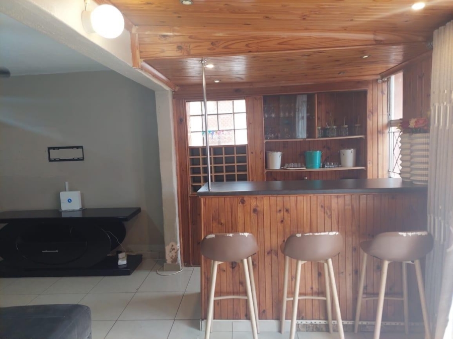3 Bedroom Property for Sale in Montclair KwaZulu-Natal