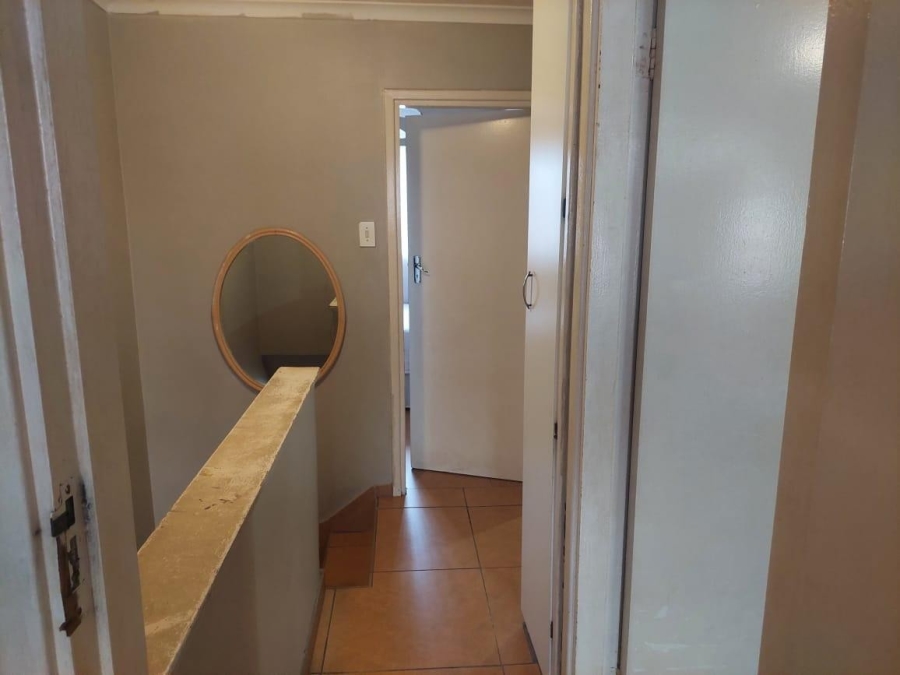 3 Bedroom Property for Sale in Montclair KwaZulu-Natal