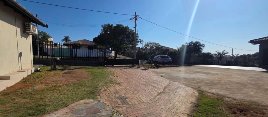 To Let 5 Bedroom Property for Rent in Bluff KwaZulu-Natal
