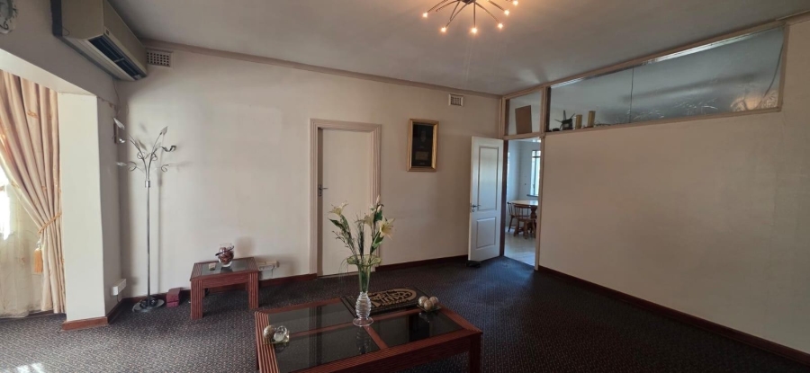 To Let 5 Bedroom Property for Rent in Bluff KwaZulu-Natal
