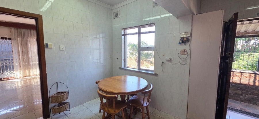 To Let 5 Bedroom Property for Rent in Bluff KwaZulu-Natal