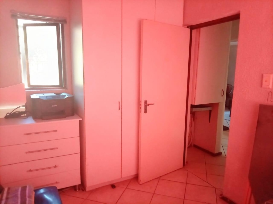 2 Bedroom Property for Sale in Montclair KwaZulu-Natal