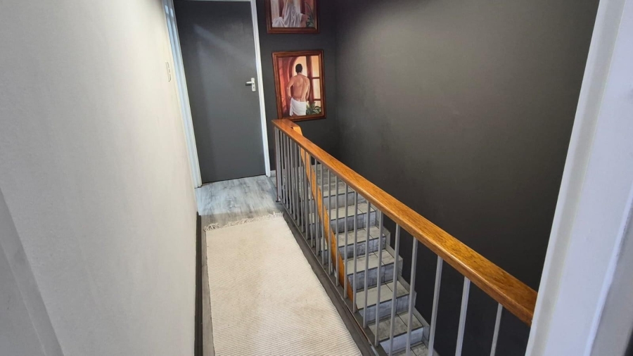 2 Bedroom Property for Sale in Bluff KwaZulu-Natal