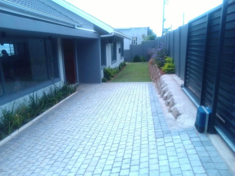 4 Bedroom Property for Sale in Bluff KwaZulu-Natal