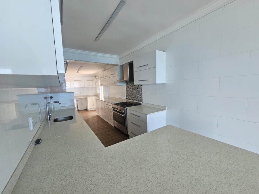 5 Bedroom Property for Sale in Bluff KwaZulu-Natal