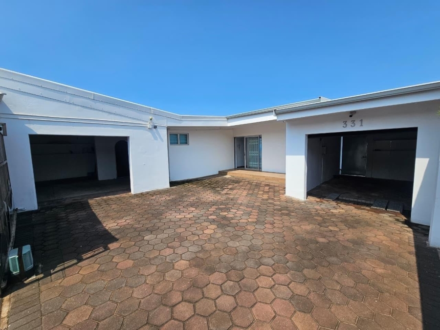 5 Bedroom Property for Sale in Bluff KwaZulu-Natal