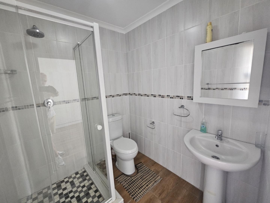5 Bedroom Property for Sale in Bluff KwaZulu-Natal