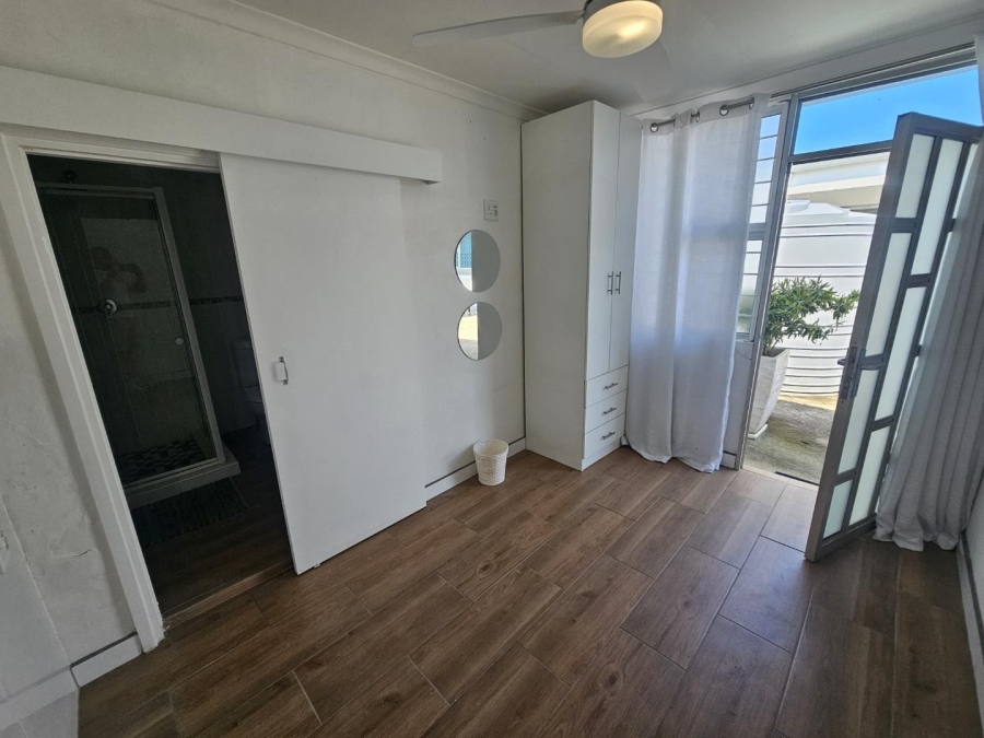 5 Bedroom Property for Sale in Bluff KwaZulu-Natal