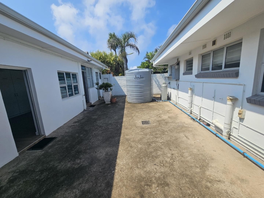 5 Bedroom Property for Sale in Bluff KwaZulu-Natal