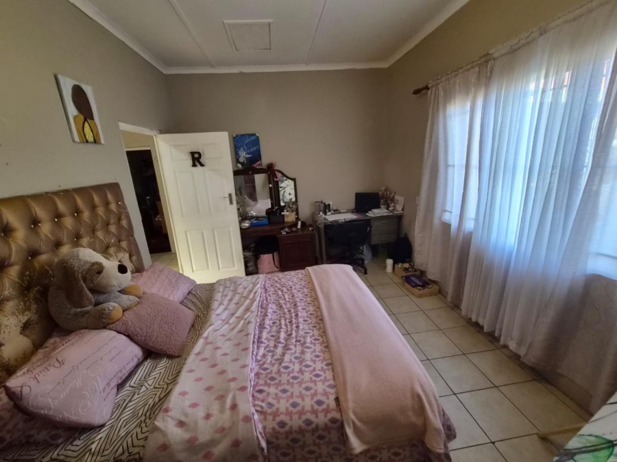 5 Bedroom Property for Sale in Bluff KwaZulu-Natal