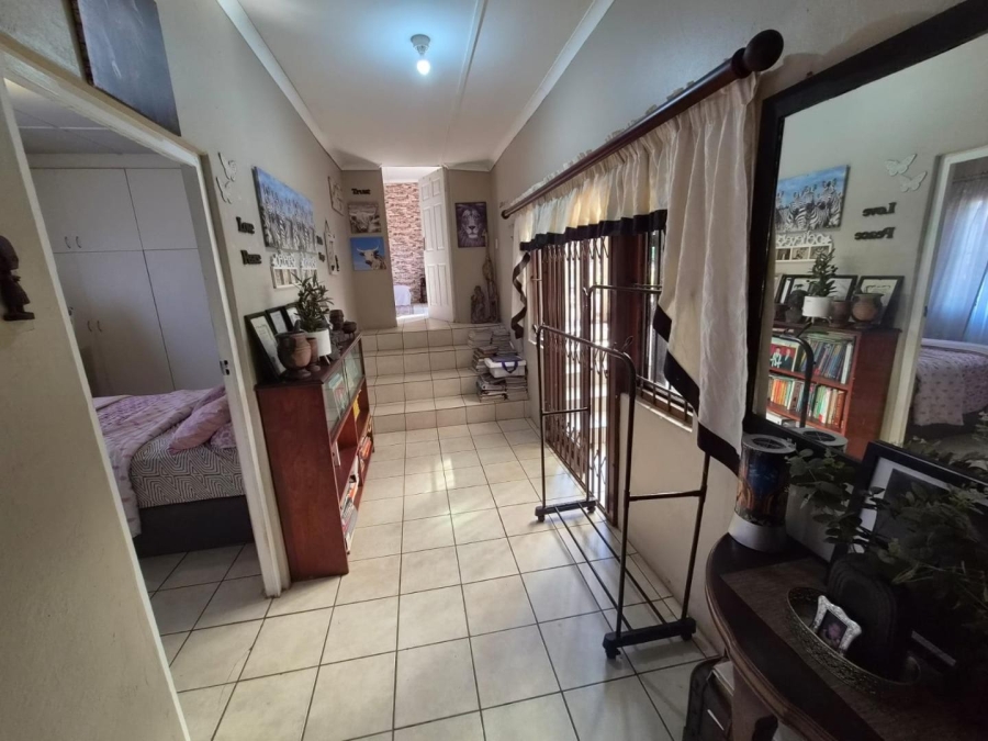 5 Bedroom Property for Sale in Bluff KwaZulu-Natal