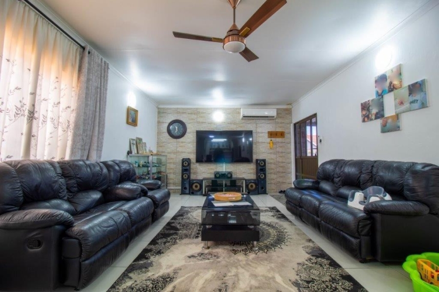5 Bedroom Property for Sale in Bluff KwaZulu-Natal