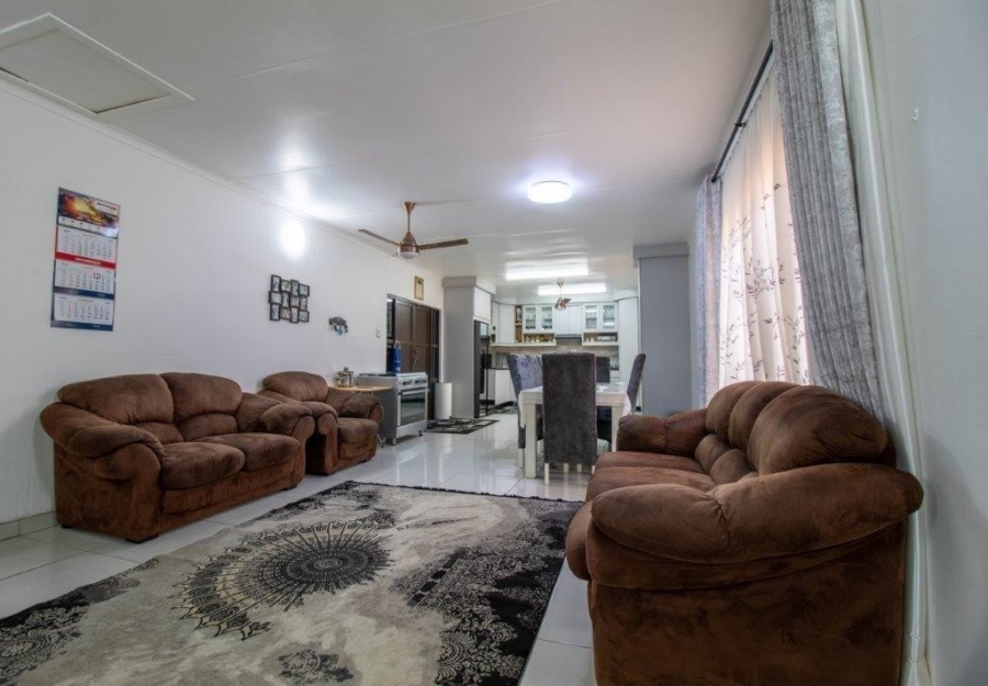 5 Bedroom Property for Sale in Bluff KwaZulu-Natal