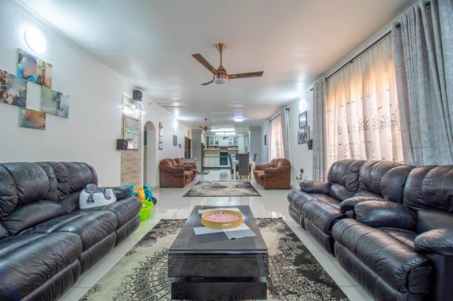5 Bedroom Property for Sale in Bluff KwaZulu-Natal