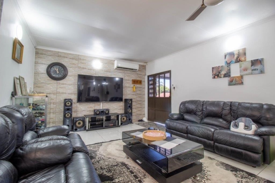 5 Bedroom Property for Sale in Bluff KwaZulu-Natal