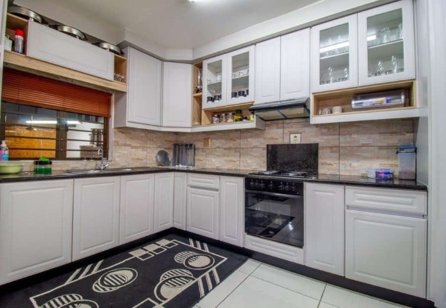 5 Bedroom Property for Sale in Bluff KwaZulu-Natal