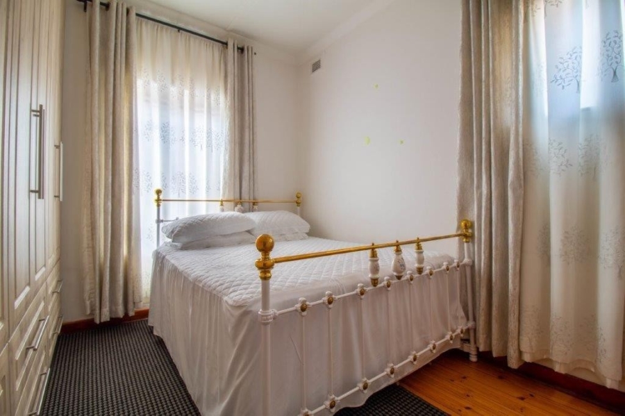5 Bedroom Property for Sale in Bluff KwaZulu-Natal
