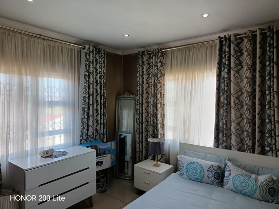 3 Bedroom Property for Sale in Montclair KwaZulu-Natal
