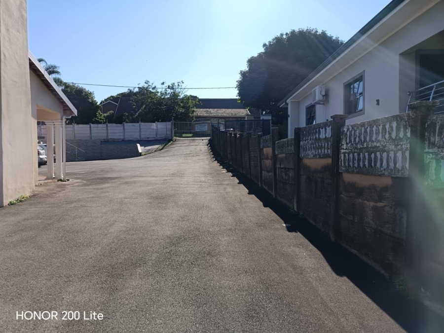 3 Bedroom Property for Sale in Montclair KwaZulu-Natal