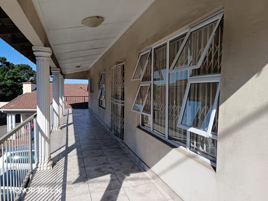 3 Bedroom Property for Sale in Montclair KwaZulu-Natal