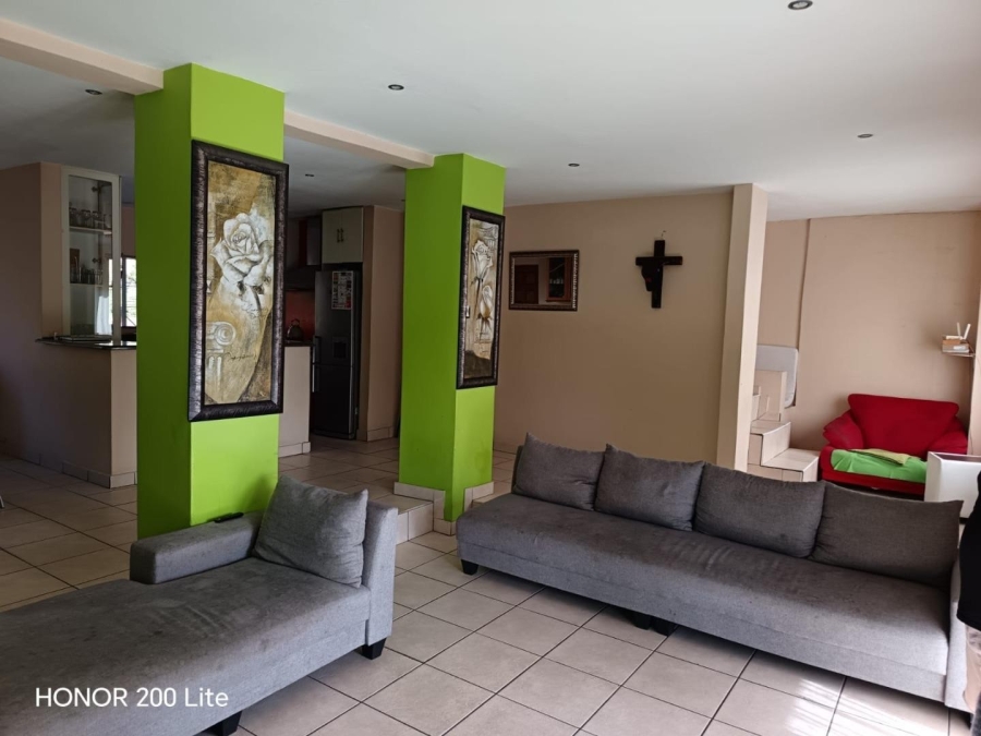 5 Bedroom Property for Sale in Bluff KwaZulu-Natal
