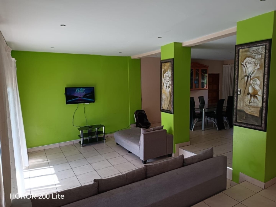 5 Bedroom Property for Sale in Bluff KwaZulu-Natal