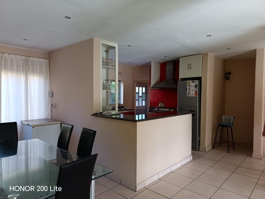 5 Bedroom Property for Sale in Bluff KwaZulu-Natal