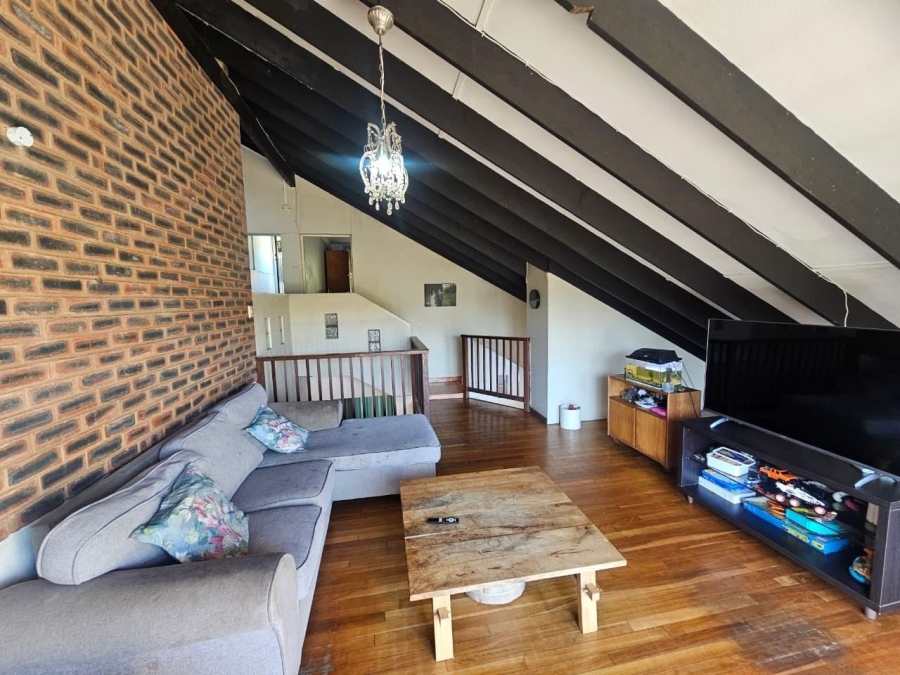 5 Bedroom Property for Sale in Bluff KwaZulu-Natal