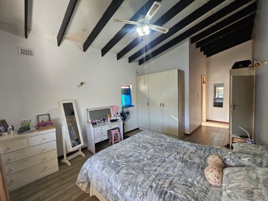 5 Bedroom Property for Sale in Bluff KwaZulu-Natal