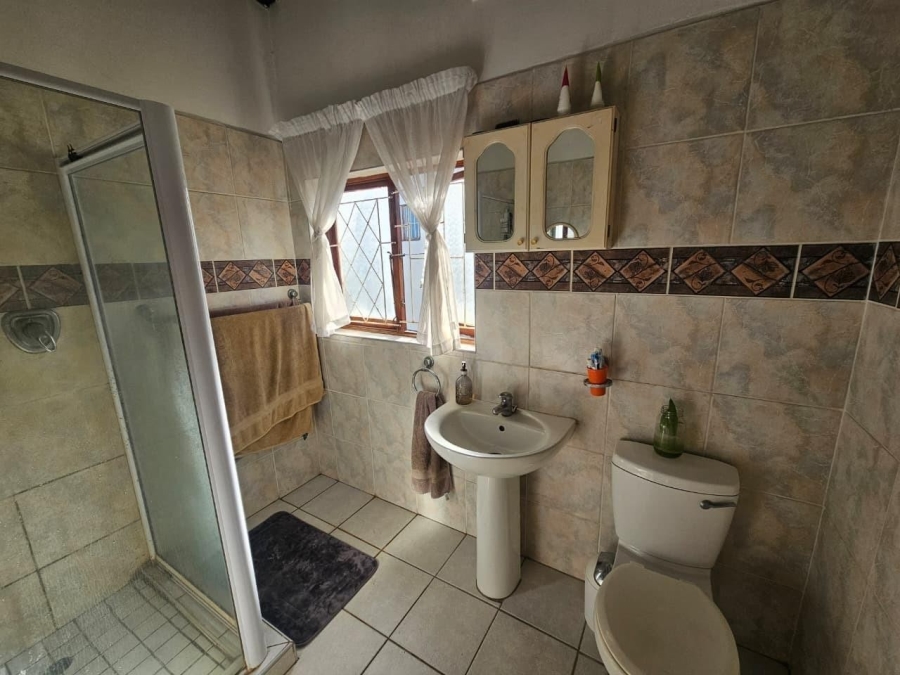 5 Bedroom Property for Sale in Bluff KwaZulu-Natal