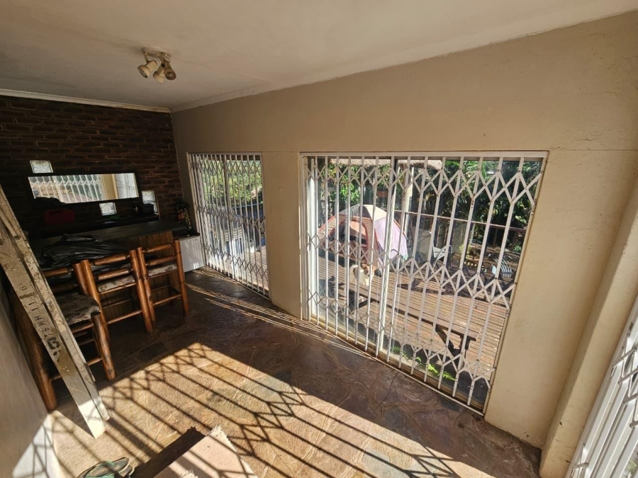 5 Bedroom Property for Sale in Bluff KwaZulu-Natal