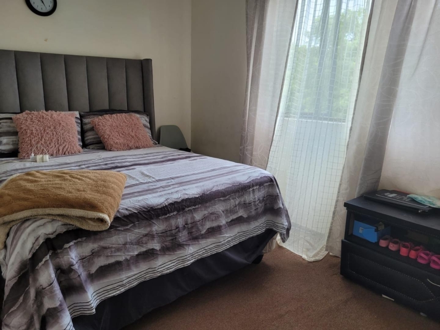 2 Bedroom Property for Sale in Montclair KwaZulu-Natal