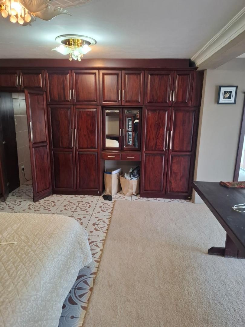 6 Bedroom Property for Sale in Bluff KwaZulu-Natal