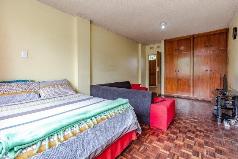 1 Bedroom Property for Sale in Pinetown KwaZulu-Natal