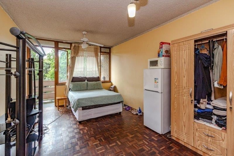 1 Bedroom Property for Sale in Pinetown KwaZulu-Natal
