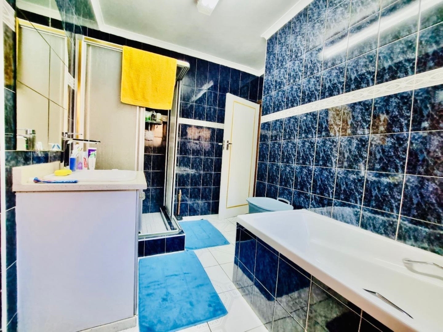 4 Bedroom Property for Sale in Regency Park KwaZulu-Natal