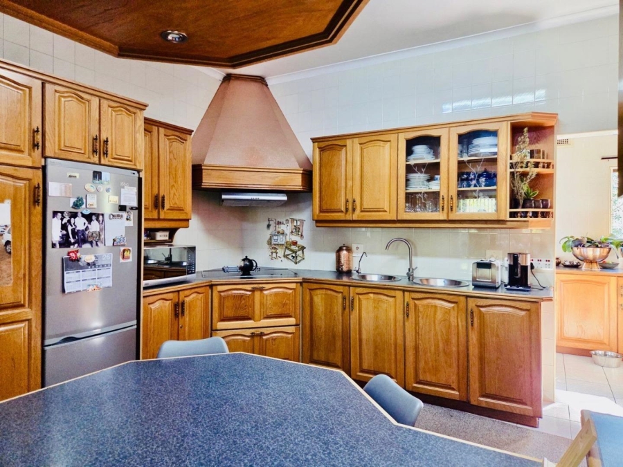 4 Bedroom Property for Sale in Regency Park KwaZulu-Natal