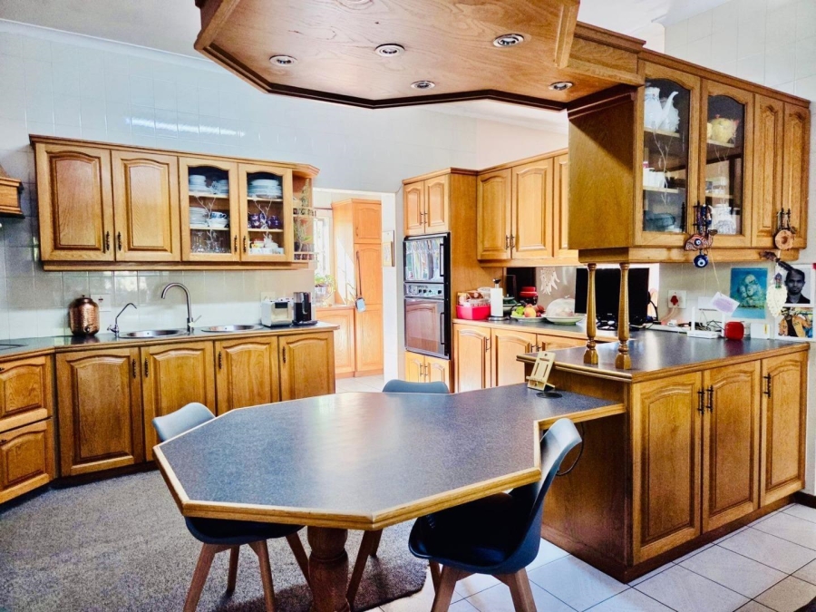 4 Bedroom Property for Sale in Regency Park KwaZulu-Natal