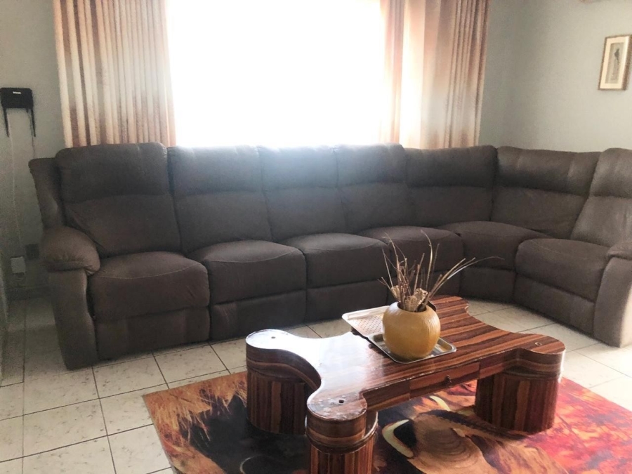 4 Bedroom Property for Sale in Mobeni KwaZulu-Natal