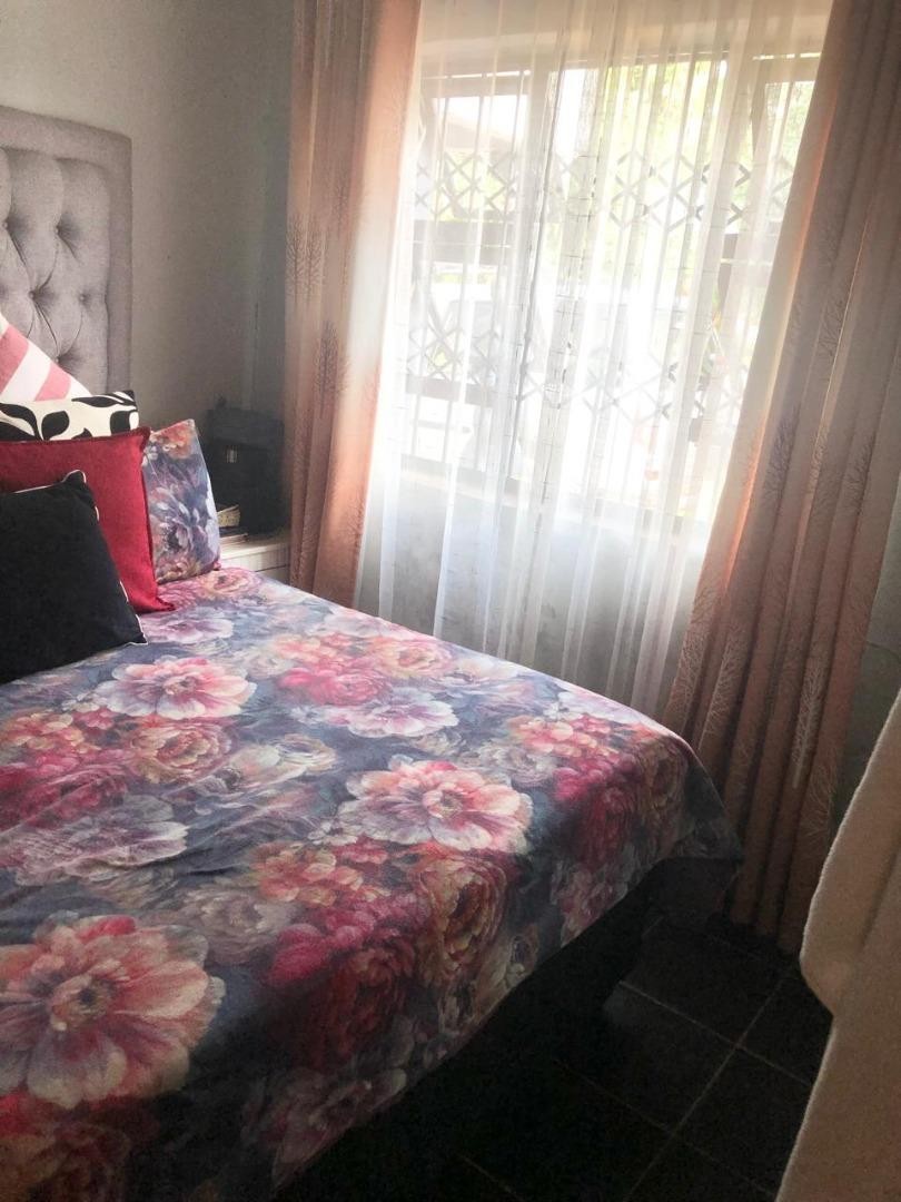4 Bedroom Property for Sale in Mobeni KwaZulu-Natal