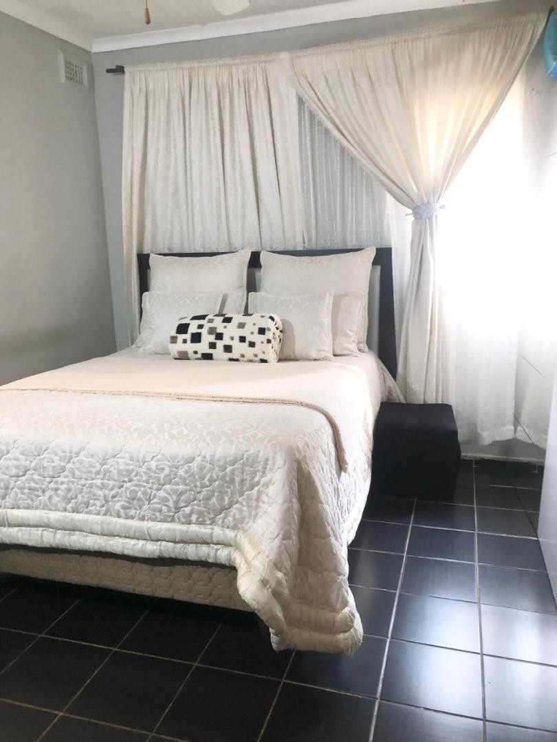 4 Bedroom Property for Sale in Mobeni KwaZulu-Natal
