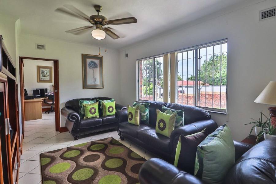 3 Bedroom Property for Sale in Manors KwaZulu-Natal